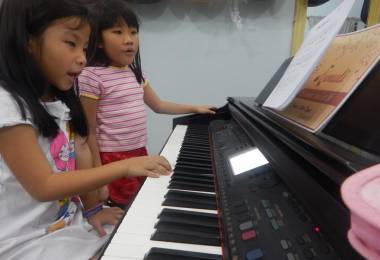 Điều kiện để bé học Piano tại nhà